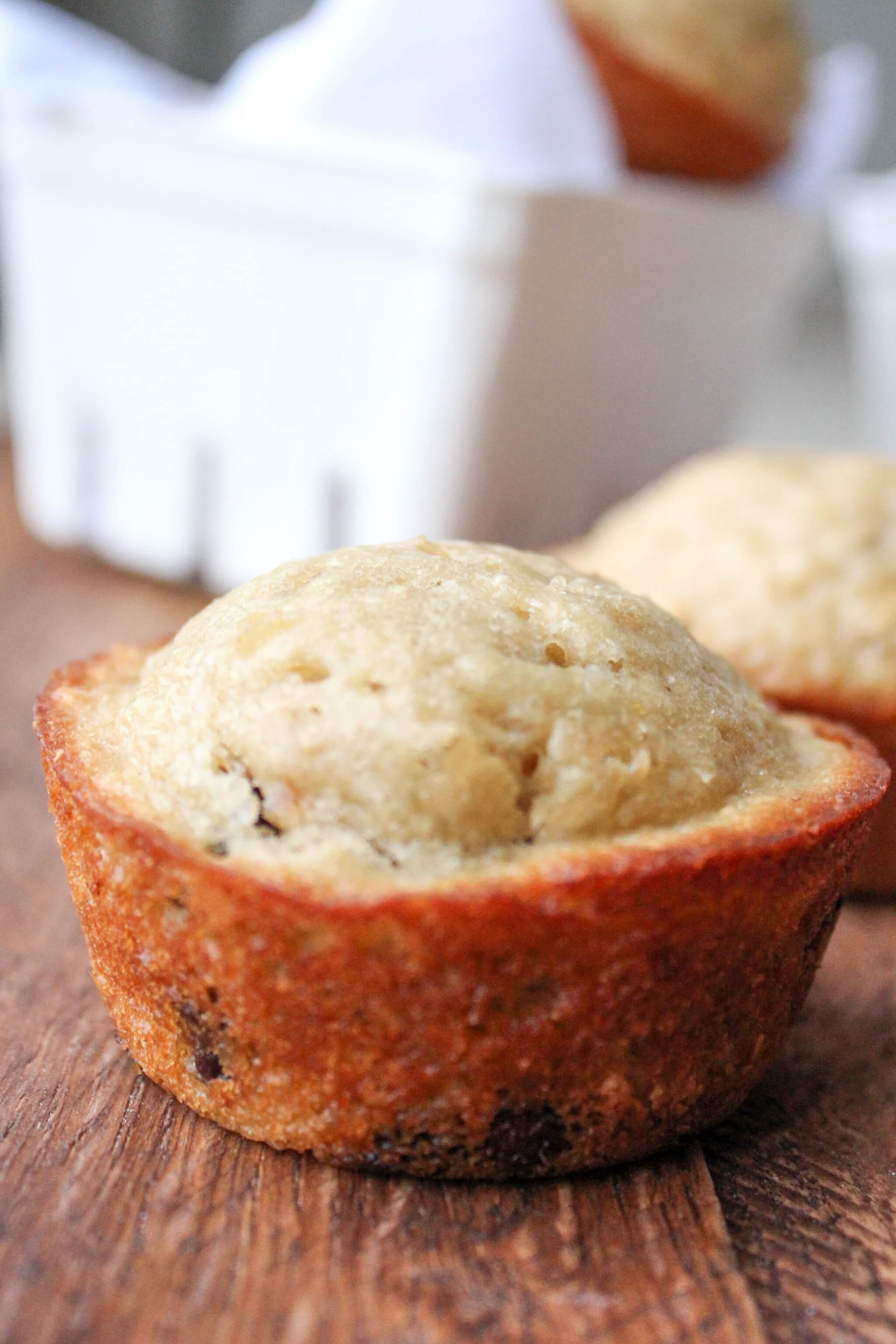 healthy-oatmeal-chocolate-chip-muffins