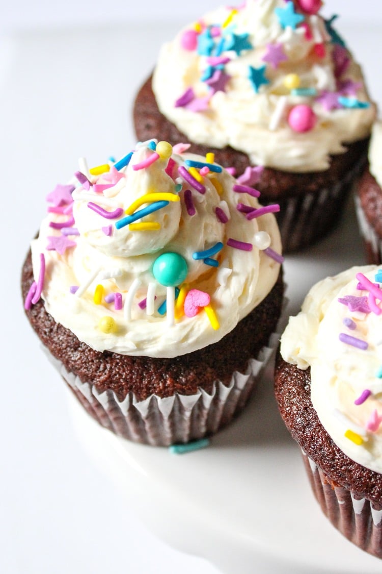 chocolate-fudge-cupcake