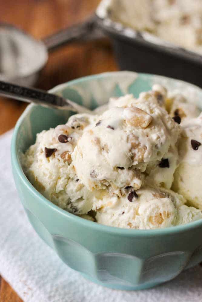 homemade-no-churn-cookie-dough-ice-cream14